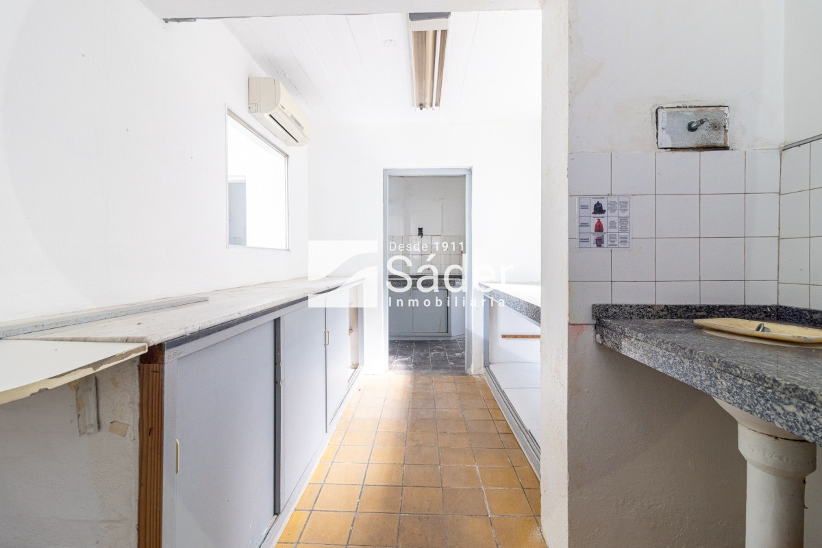 Local Comercial ID.3494 - Local comercial en el centro de Maldonado