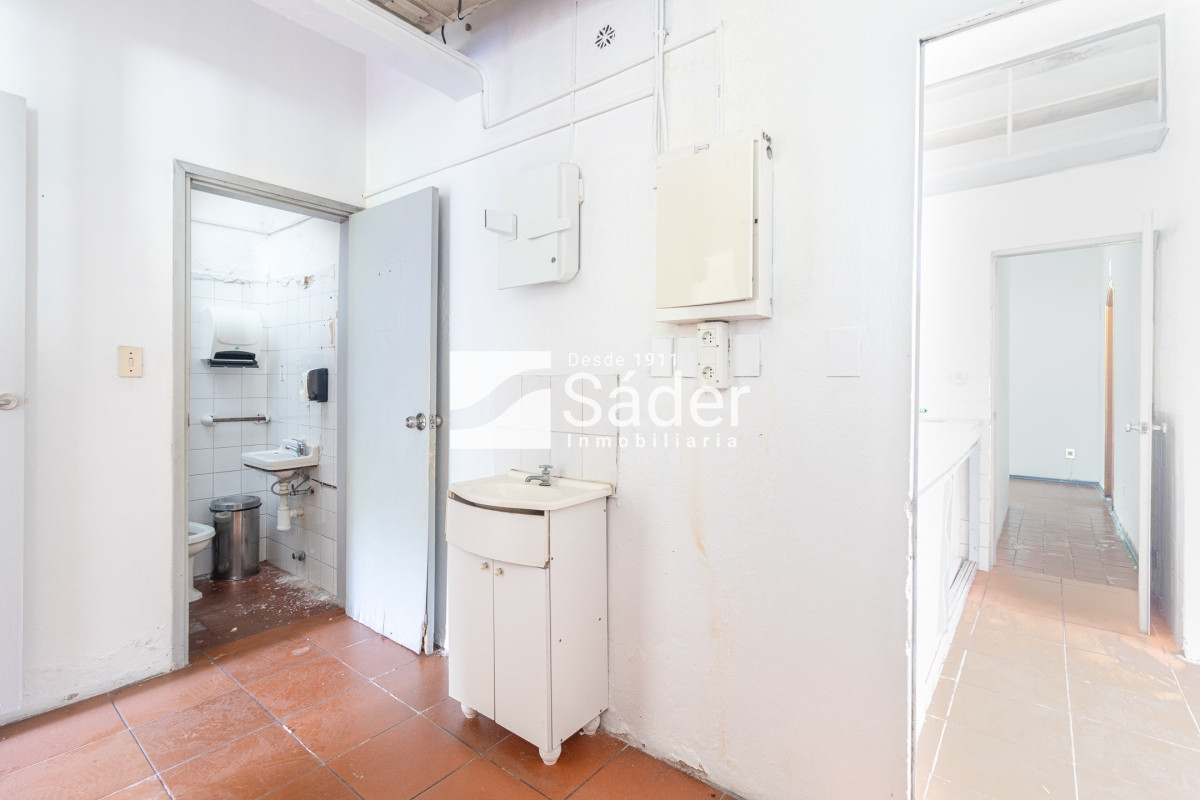 Local Comercial ID.3494 - Local comercial en el centro de Maldonado