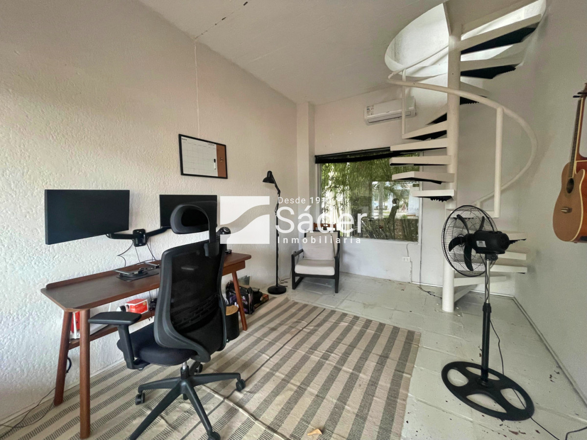 Local Comercial ID.4953 - VENTA EXCELENTE LOCAL COMERCIAL EN LA BARRA