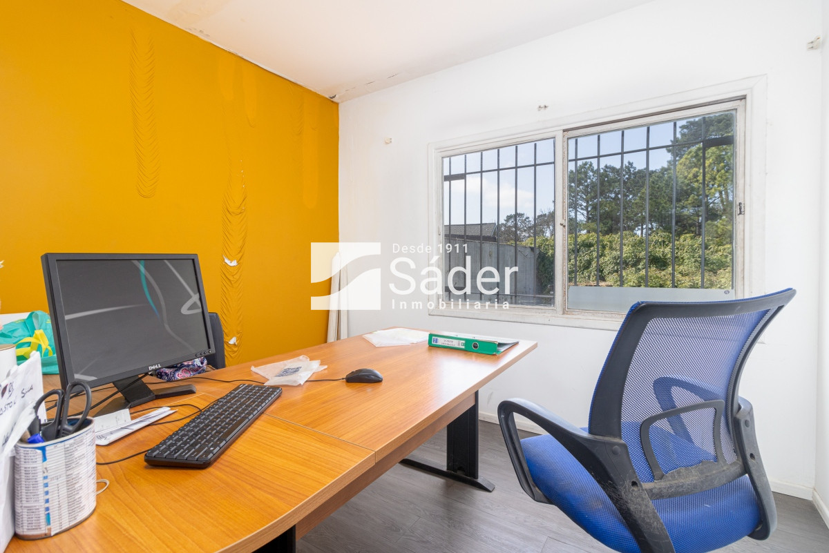 Local Comercial ID.3365 - Local con Renta en Maldonado 