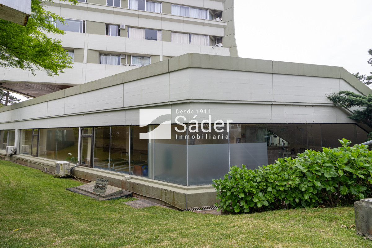 Local Comercial ID.3578 - Local Comercial en Av. Roosevelt