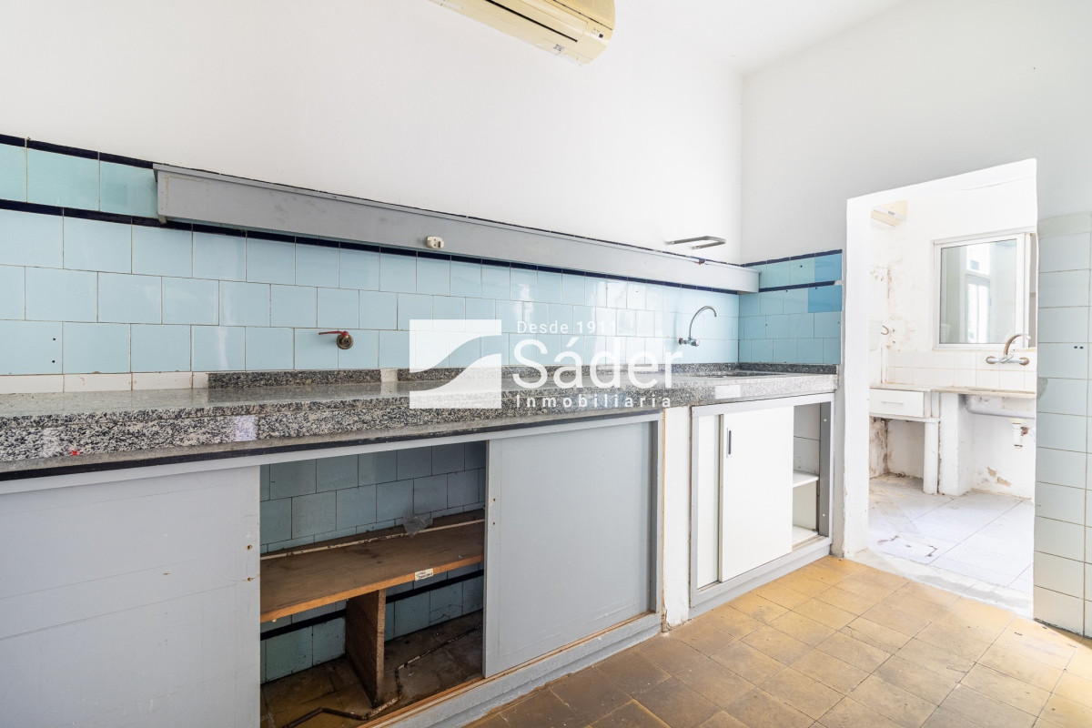 Local Comercial ID.3494 - Local comercial en el centro de Maldonado