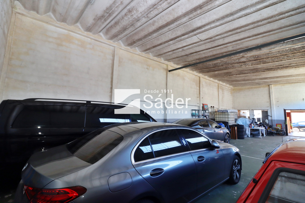 Local Comercial ID.4378 - Local con Galpón en el Centro de Maldonado, sobre Transitada Avenida 