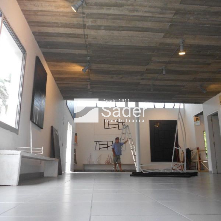 Local Comercial ID.1911 - Local Comercial en la Zona del Faro de Punta del Este