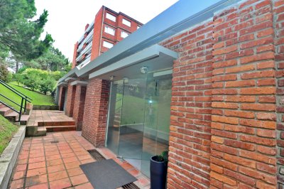Local en venta Playa Mansa 