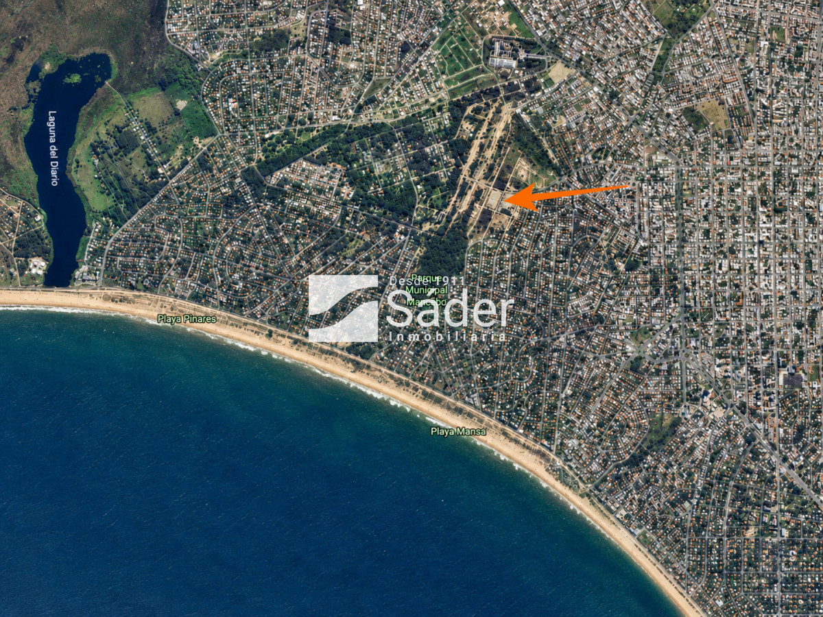 Nuevos Lotes en Venta en Jardines de Pinares, de 600 a 700m².
