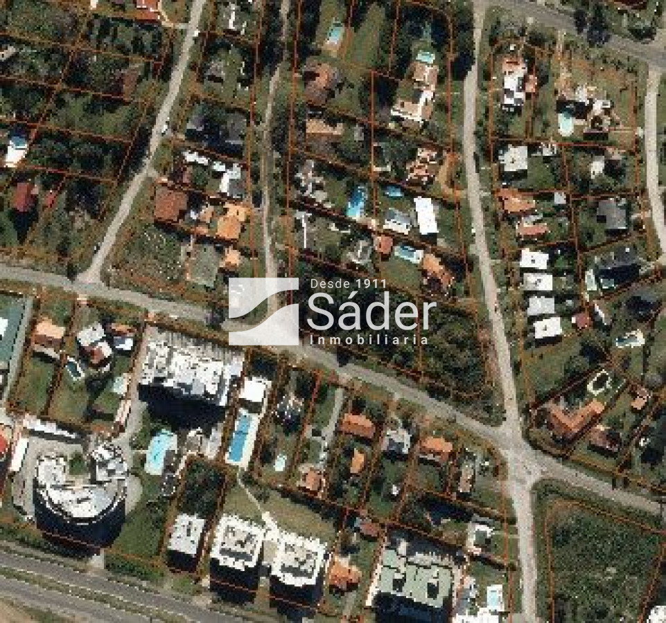 Terreno ID.2840 - Terreno en venta Pinares 