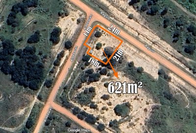 Terreno esquinero de 621m² en Sausalito, Maldonado