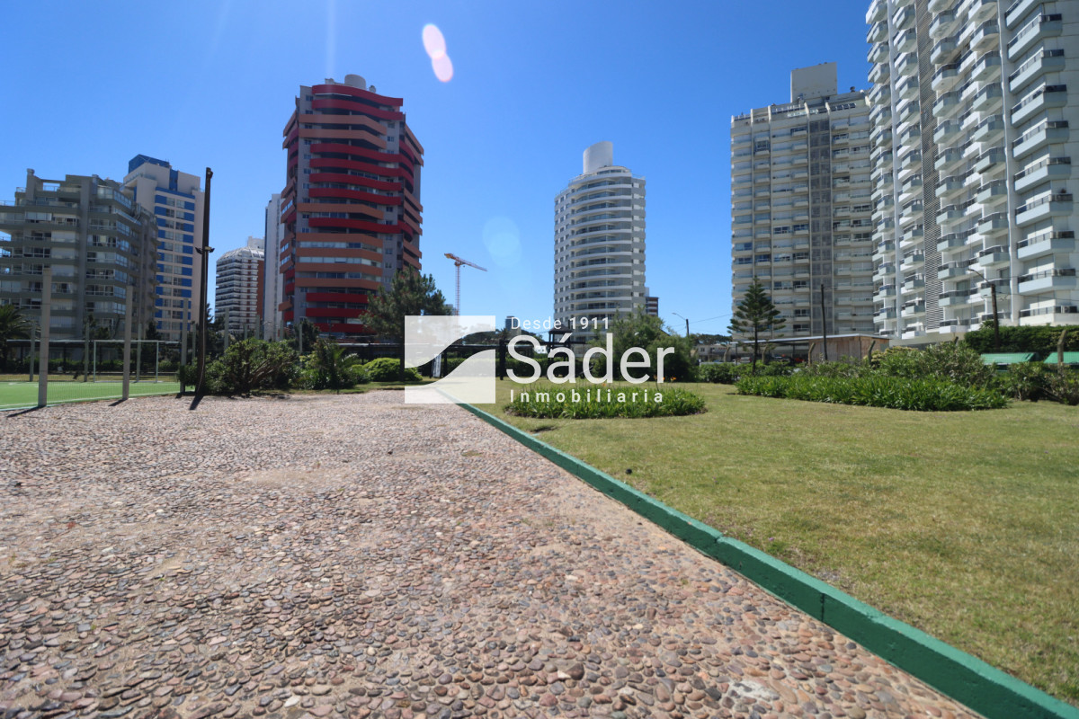 Apartamento ID.4545 - Verano frente al mar, Parada 3 de la Brava 
