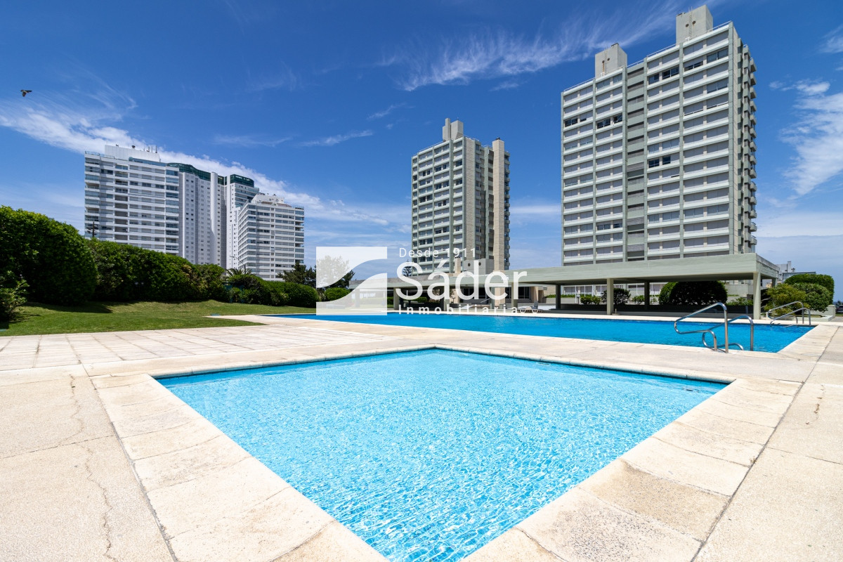 Apartamento ID.3751 - A metros del mar, Parada 19 de Playa Mansa. Alquiler temporal 