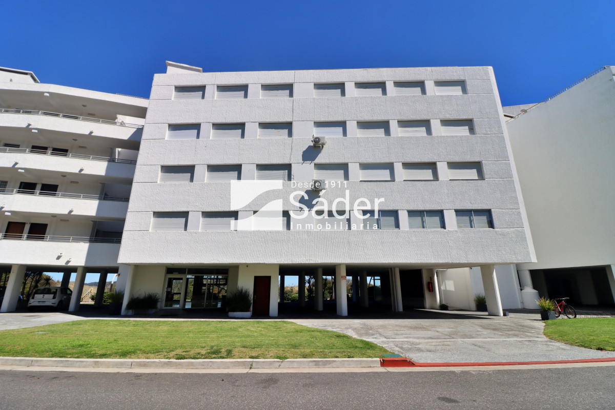 Apartamento ID.4370 - Apto 2 dormitorios, frente a playa mansa