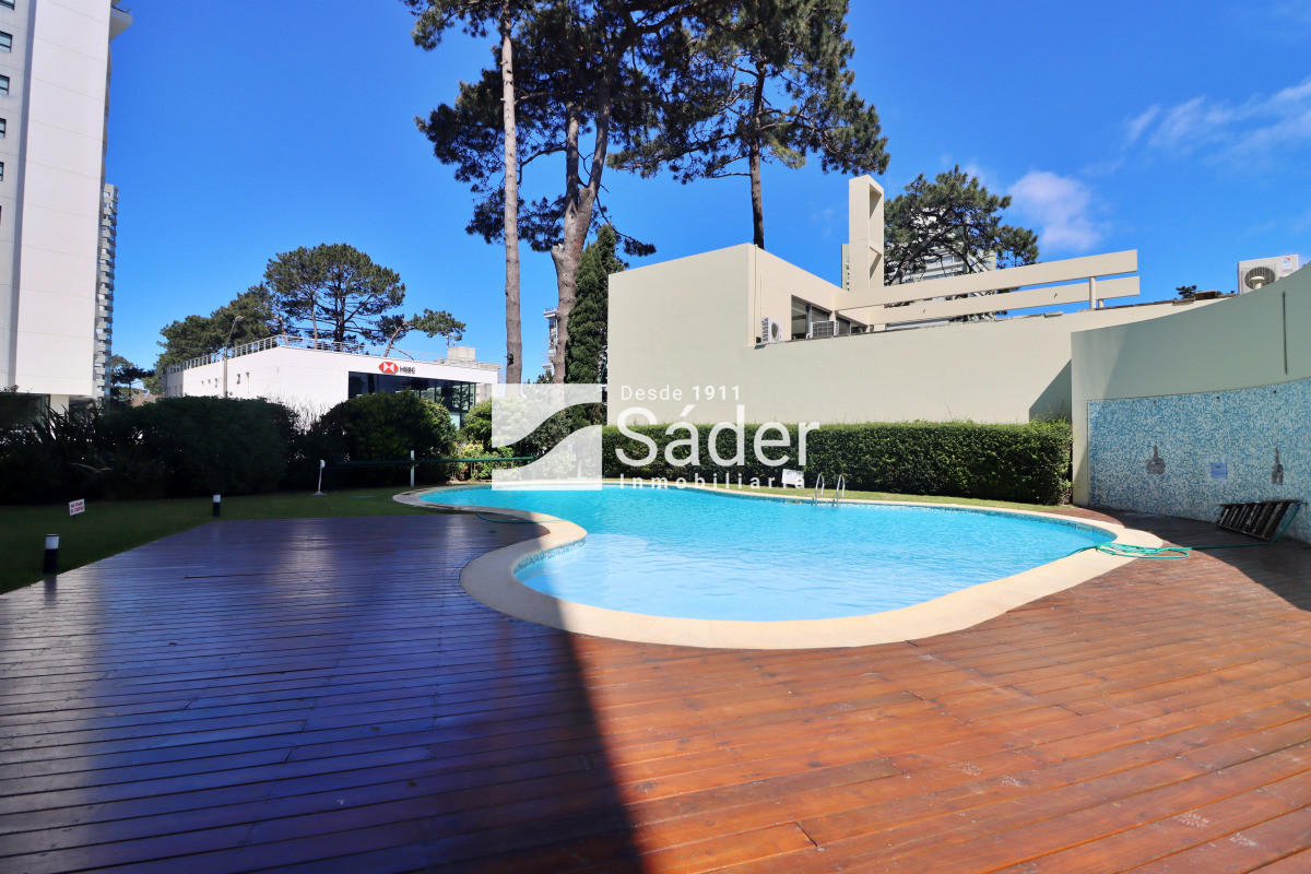 Apartamento ID.4236 - Apto 3 dorm. Parada 14 de mansa. Luminoso y moderno. 