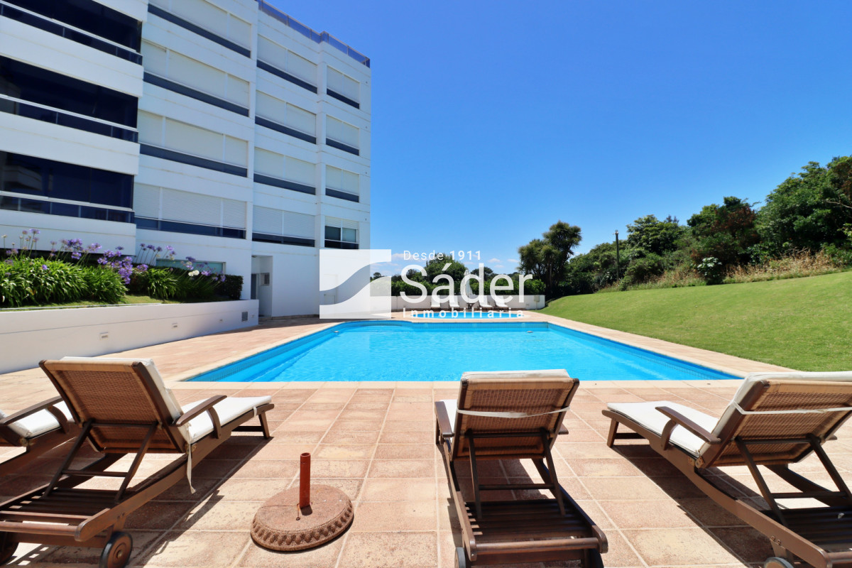 Apartamento ID.4605 - Penthouse en Alq. Pda 32 de Playa Brava, Punta del Este 