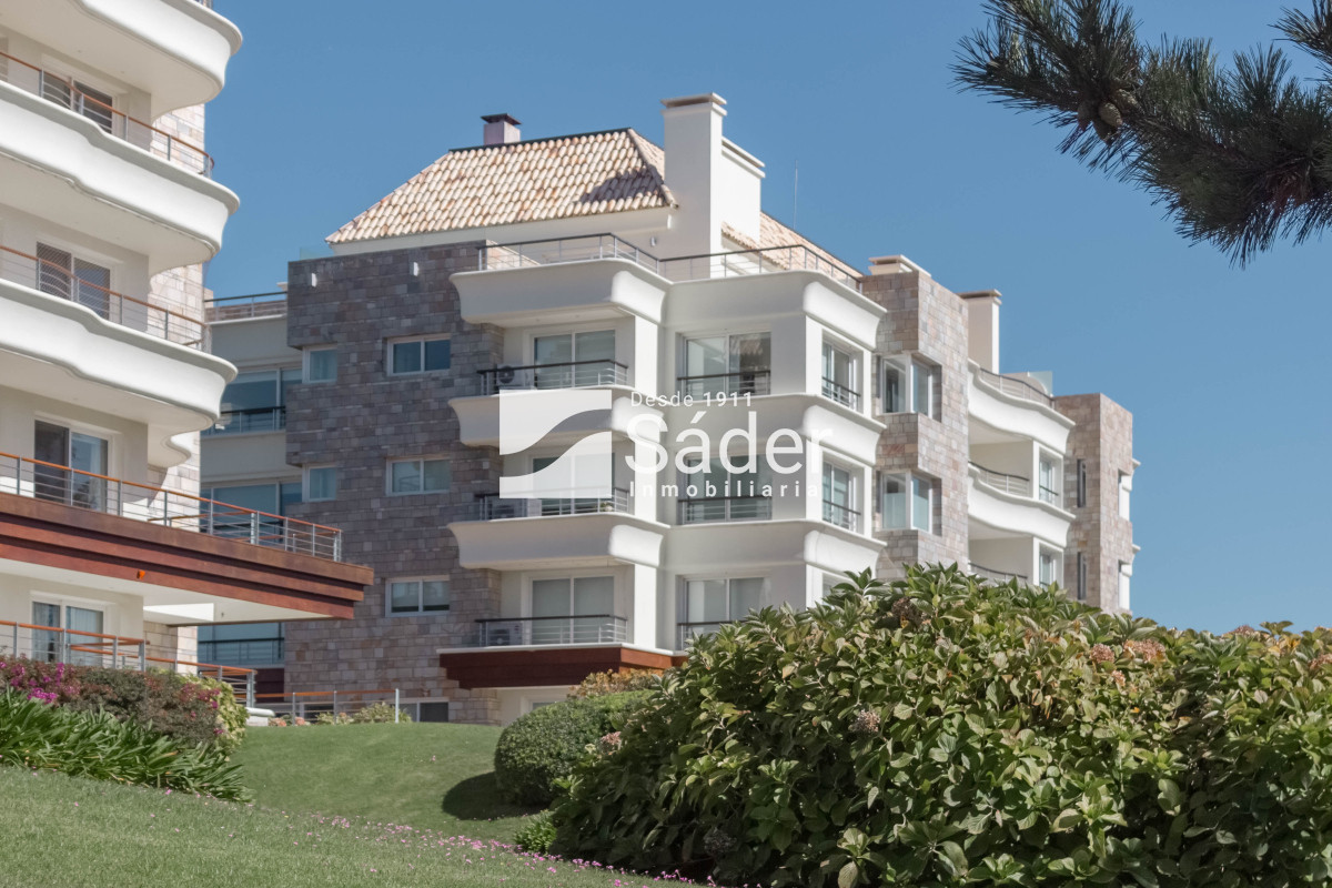 Apartamento ID.3737 - Venta Penthouse 3 DORMITORIOS en Playa Mansa, Punta del Este