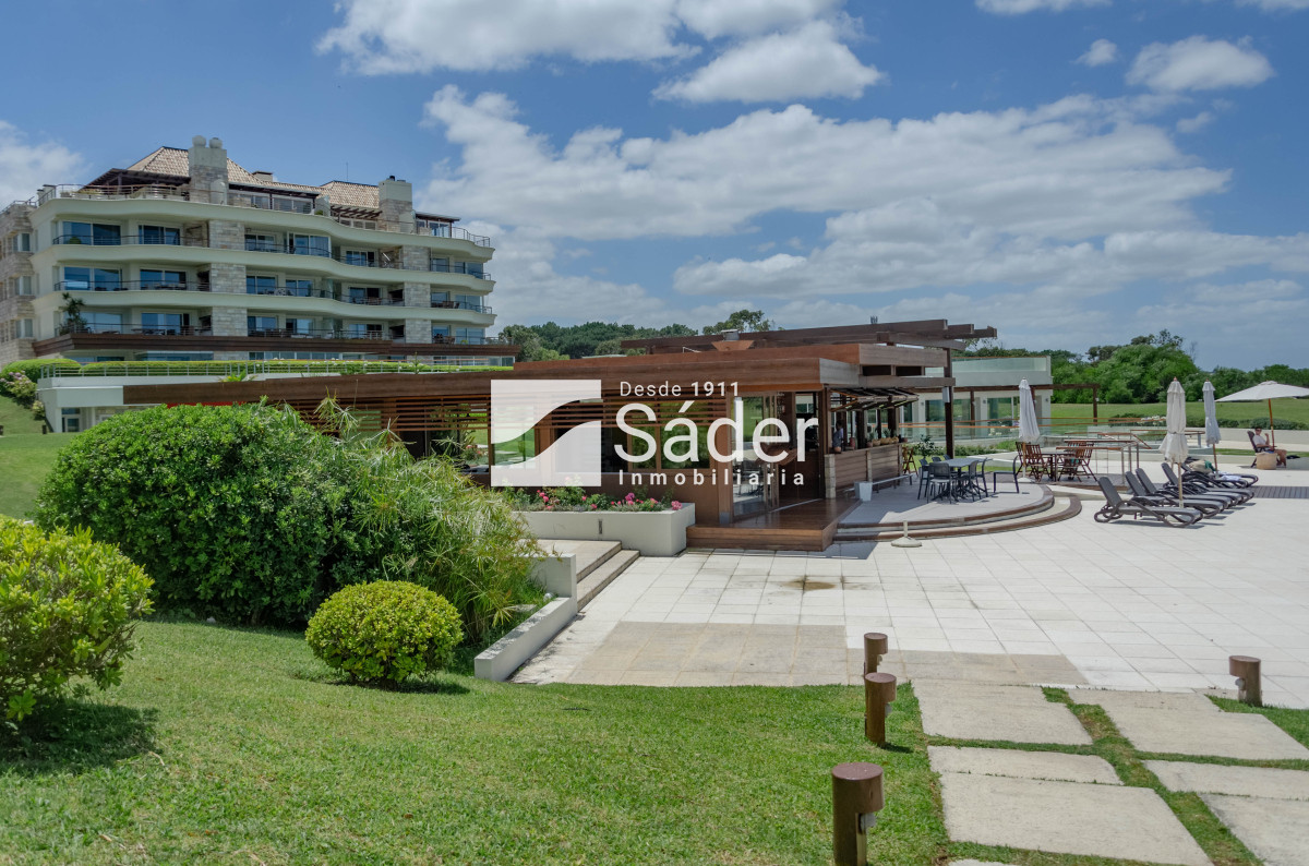 Apartamento ID.3737 - Venta Penthouse 3 DORMITORIOS en Playa Mansa, Punta del Este