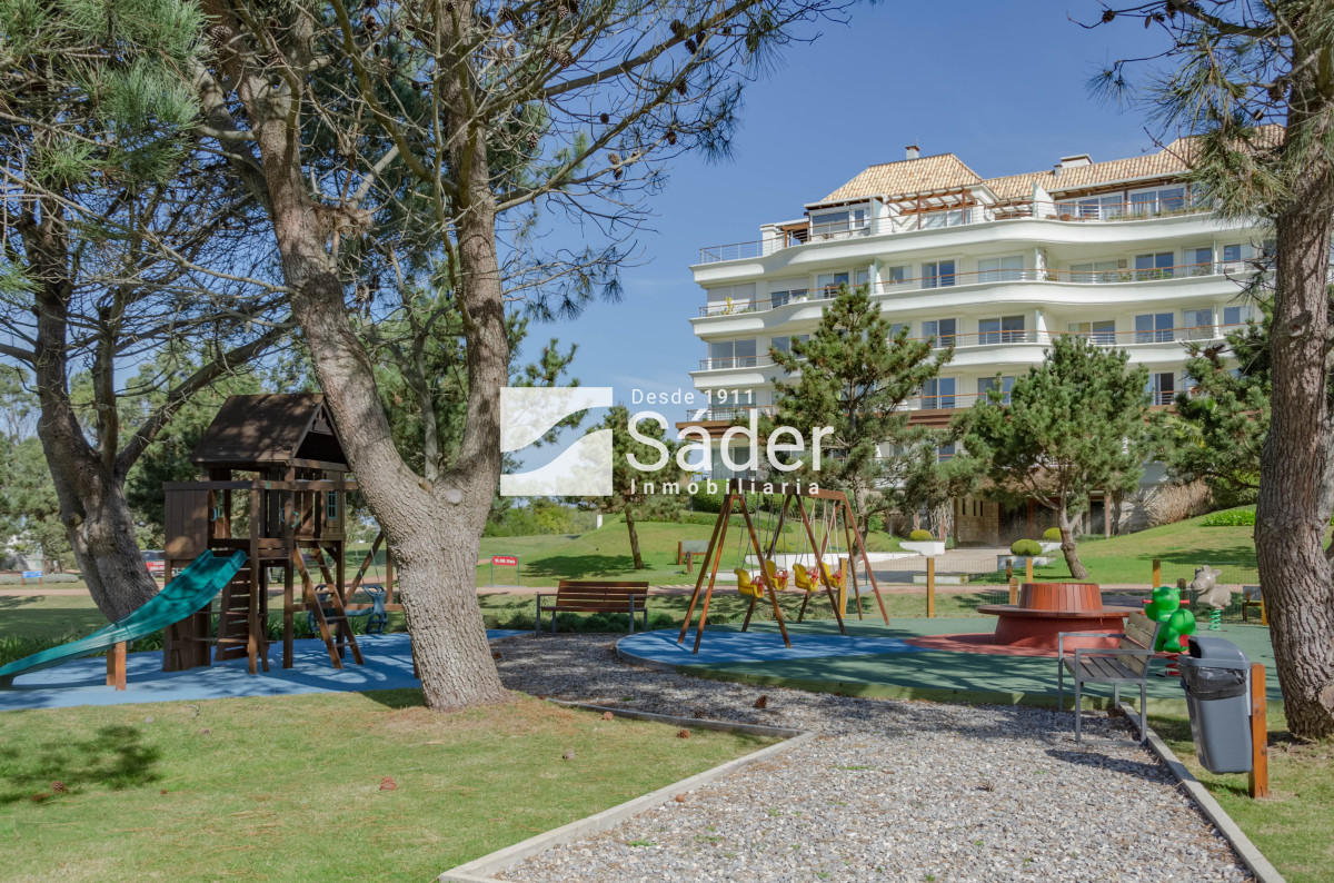 Apartamento ID.3737 - Venta Penthouse 3 DORMITORIOS en Playa Mansa, Punta del Este