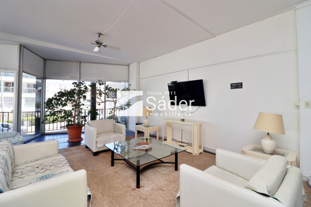 Apartamento ID.4551 - Apartamento en península. 3 dorm. Gran balcon