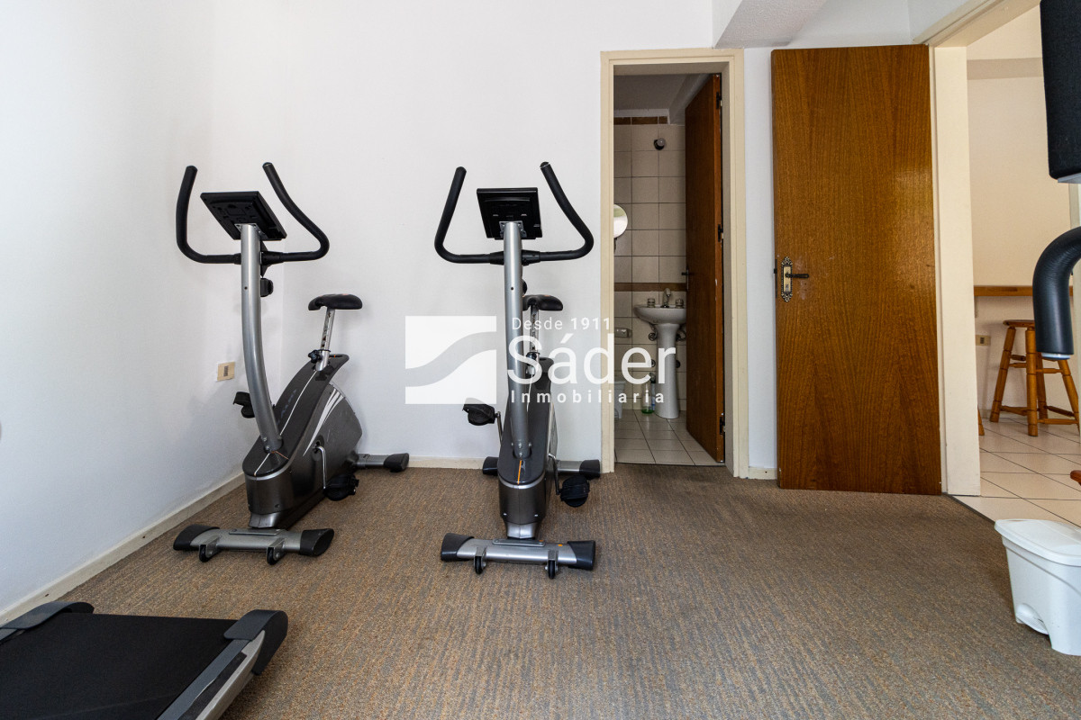 Apartamento ID.2518 - Apartamento en venta Playa Mansa 3 dormitorios