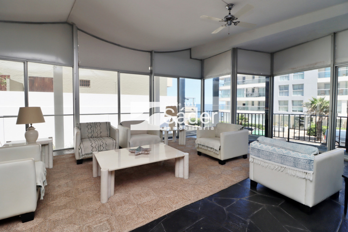 Apartamento ID.4551 - Apartamento en península. 3 dorm. Gran balcon