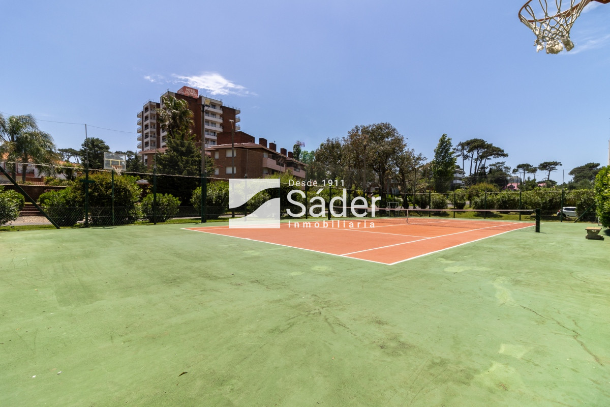Apartamento ID.3751 - A metros del mar, Parada 19 de Playa Mansa. Alquiler temporal 