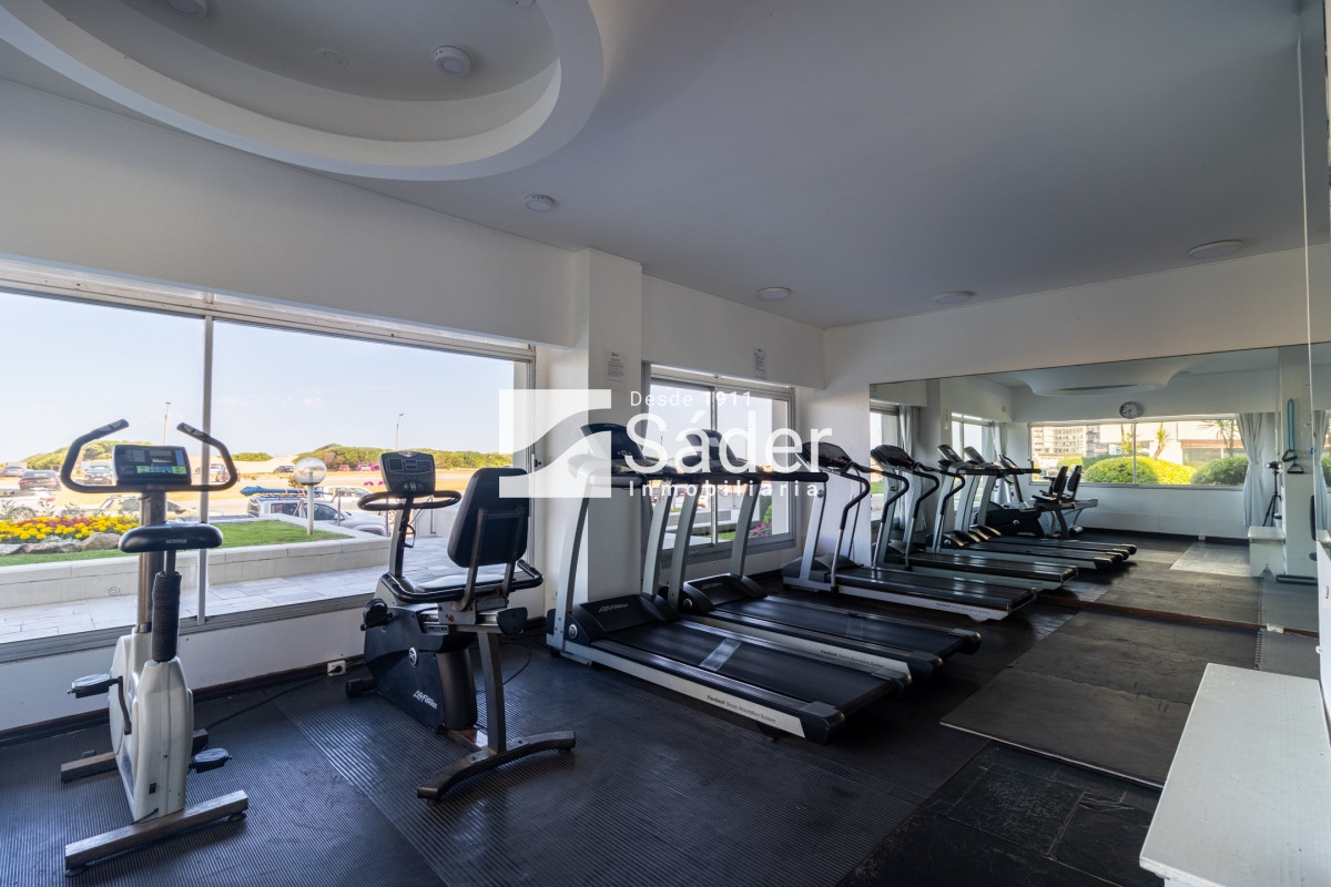 Apartamento ID.4355 - Apto con vista a playa brava. Primera linea