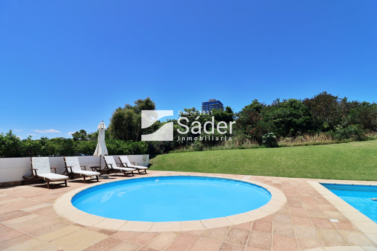Apartamento ID.4605 - Penthouse en Alq. Pda 32 de Playa Brava, Punta del Este 