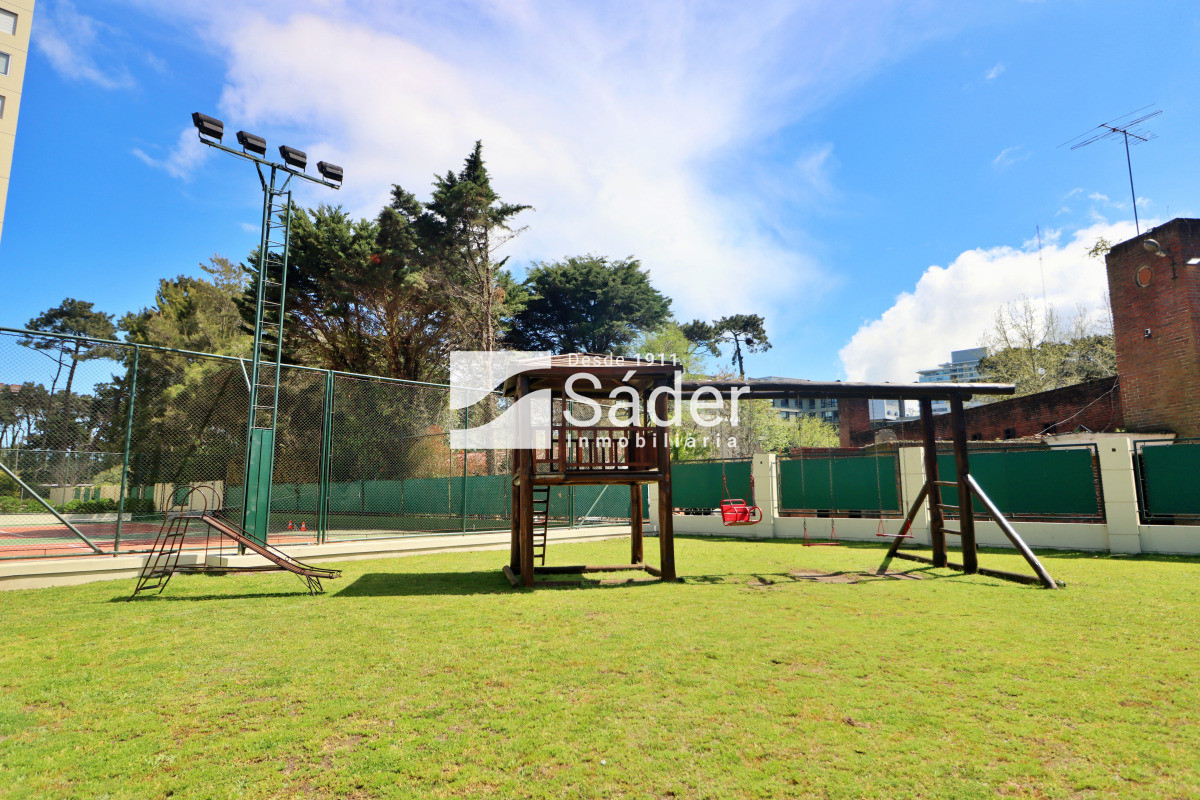 Apartamento ID.4236 - Apto 3 dorm. Parada 14 de mansa. Luminoso y moderno. 