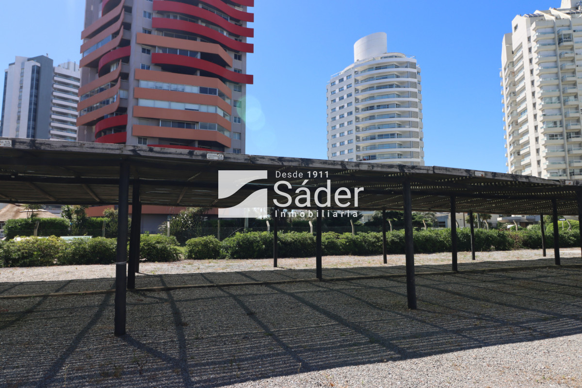 Apartamento ID.4545 - Verano frente al mar, Parada 3 de la Brava 