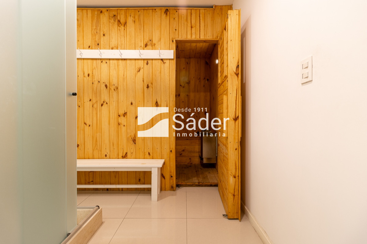 Apartamento ID.4428 - Apto en alquiler. Playa mansa 3 dormitorios en suite