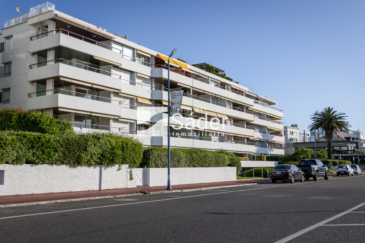 Apartamento ID.3652 - En Península con Suites y Amplio Jardín 