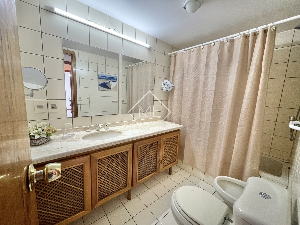 Apartamento ID.799 - VENTA DE APARTAMENTO DE 2 DORMITRIOS EN MANSA A PASOS DE ENJOY