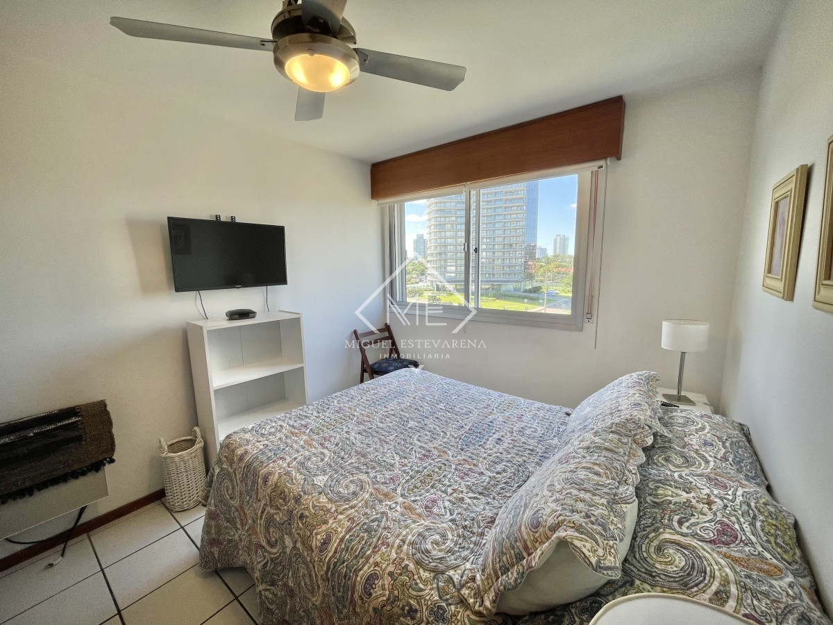Apartamento ID.799 - VENTA DE APARTAMENTO DE 2 DORMITRIOS EN MANSA A PASOS DE ENJOY