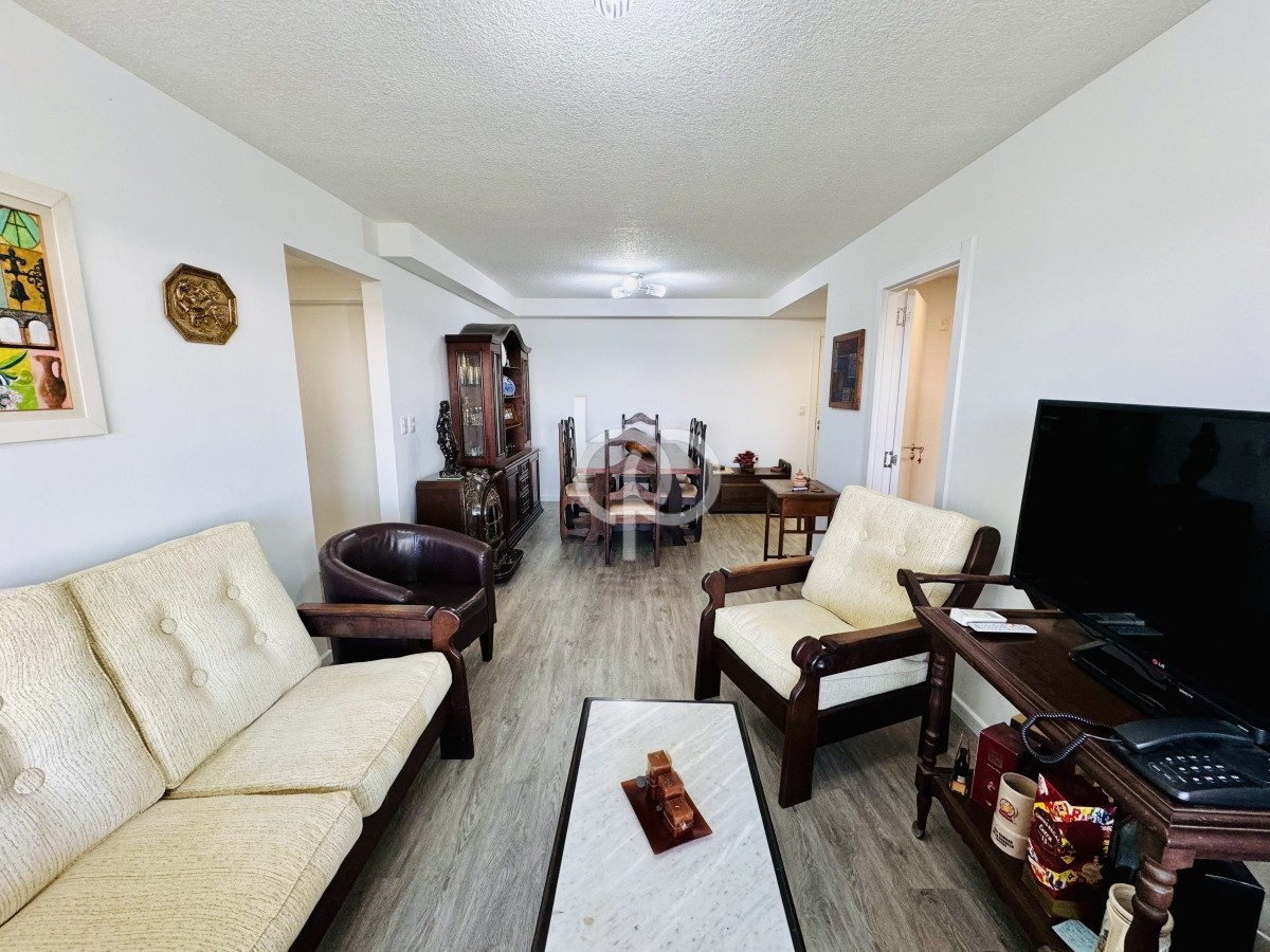 Apartamento ID.330 - APARTAMENTO UBICADO A PASOS DEL SHOPING Y CENTROS MEDICOS