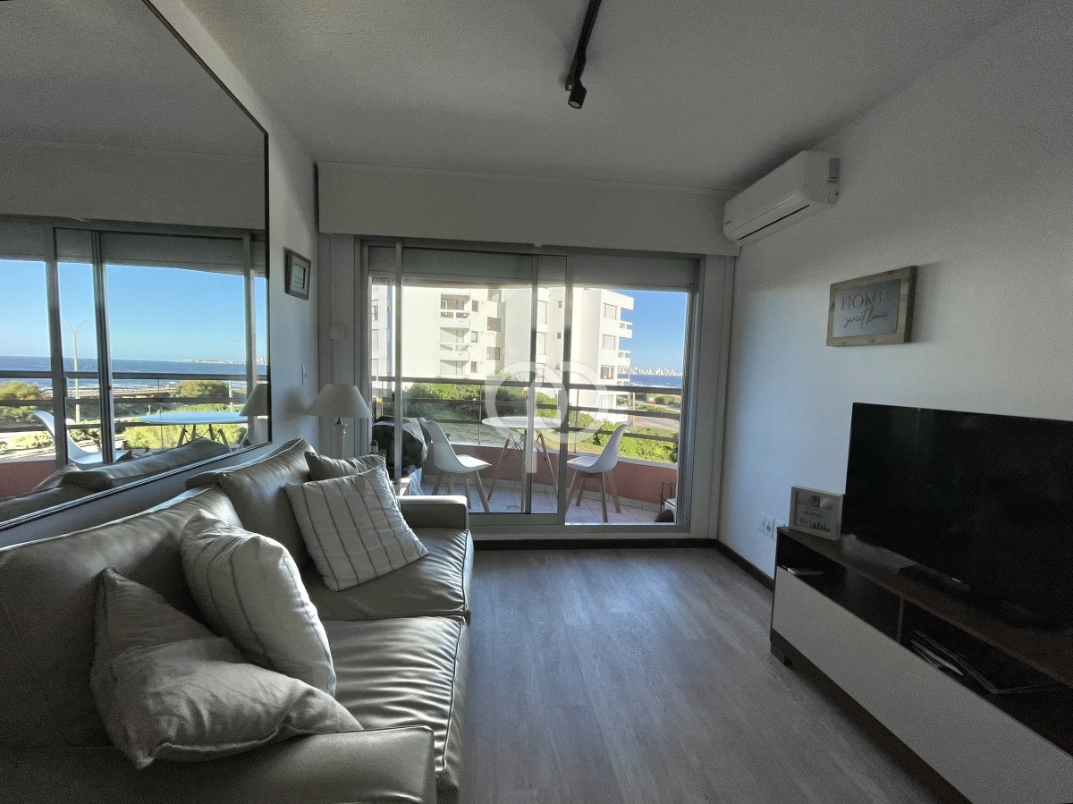 Apartamento ID.362 - OPORTUNIDAD EN VENTA FRENTE AL MAR EN MANSA DE 1 DORMITORIO