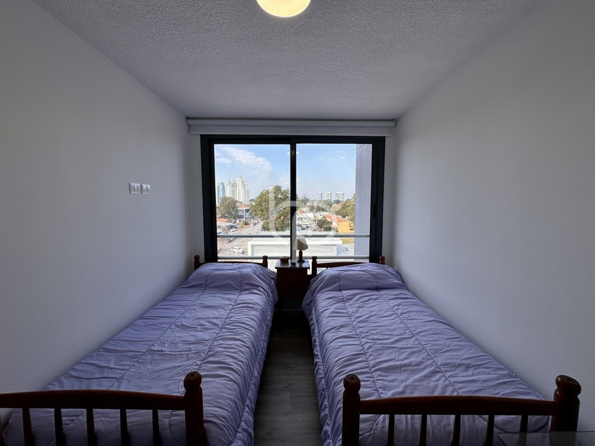 Apartamento ID.330 - APARTAMENTO UBICADO A PASOS DEL SHOPING Y CENTROS MEDICOS