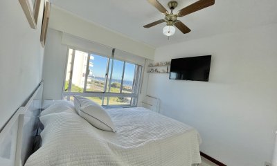 OPORTUNIDAD EN VENTA FRENTE AL MAR EN MANSA DE 1 DORMITORIO