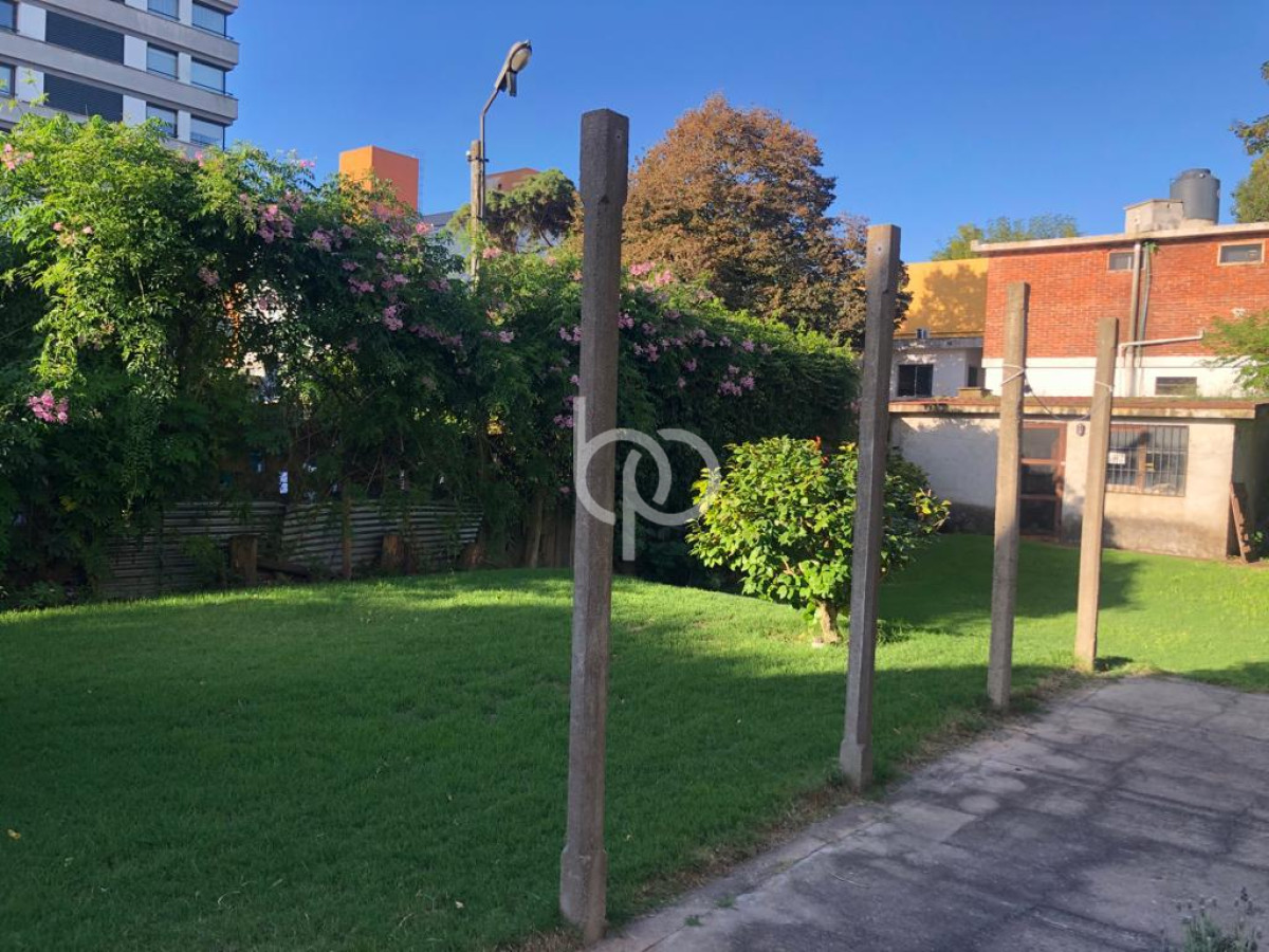 Casa ID.378 - Casa Sobre Av Joaquin de Viana