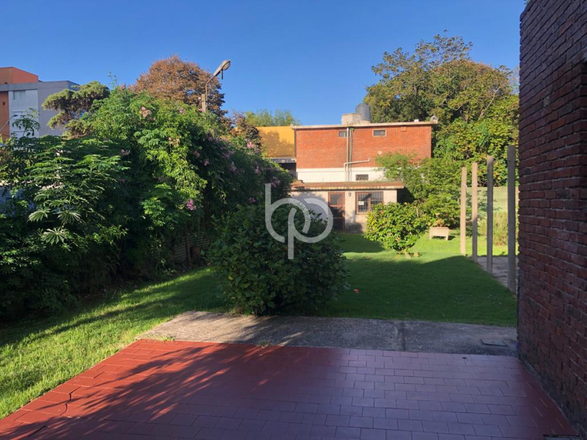 Casa ID.378 - Casa Sobre Av Joaquin de Viana