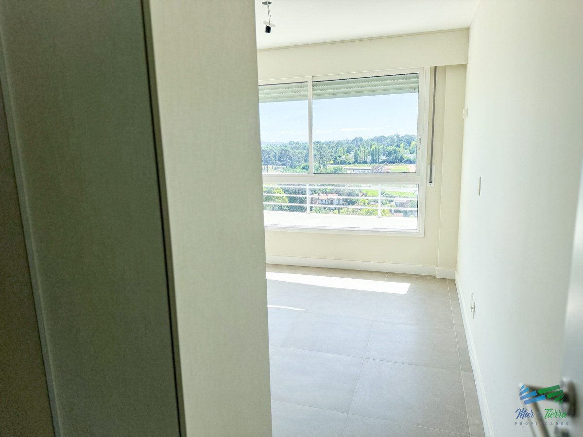Apartamento ID.5262 - Torre Greenlife. 2 Dormitorios con 3 baños. OPORTUNIDAD EN PUNTA DEL ESTE!