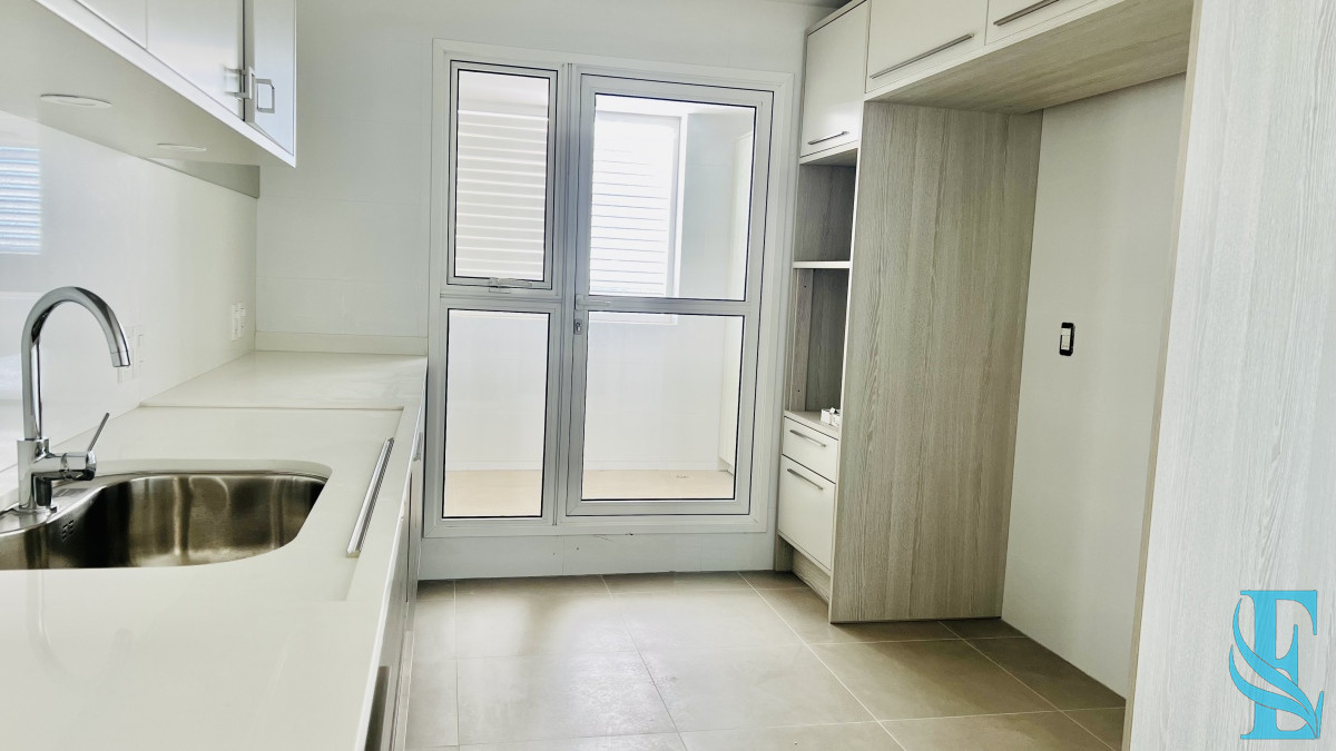 Apartamento ID.461 - Greenlife. 3 Dormitorios con 4 baños. OPORTUNIDAD.