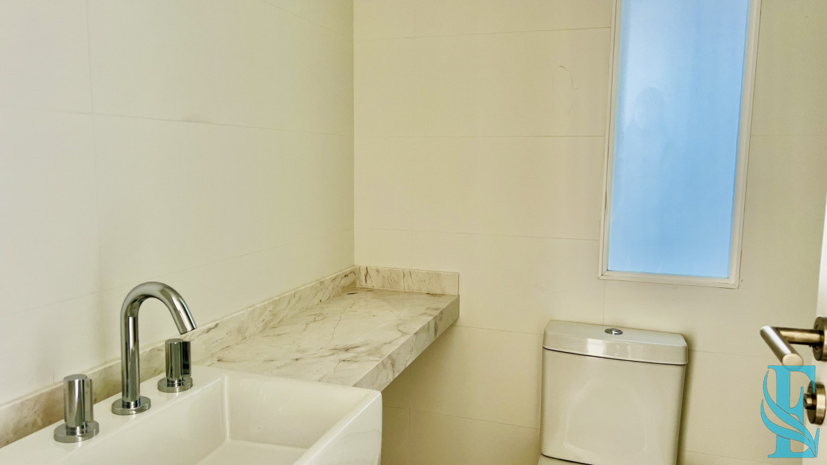 Apartamento ID.461 - Greenlife. 3 Dormitorios con 4 baños. OPORTUNIDAD.