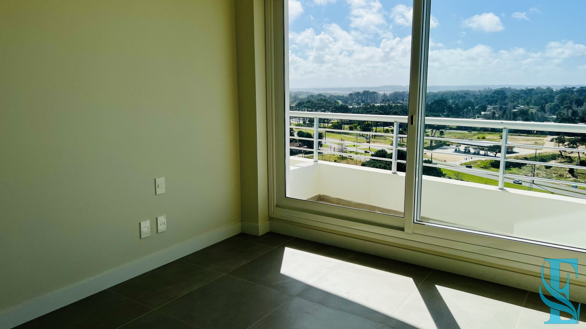 Apartamento ID.461 - Greenlife. 3 Dormitorios con 4 baños. OPORTUNIDAD.