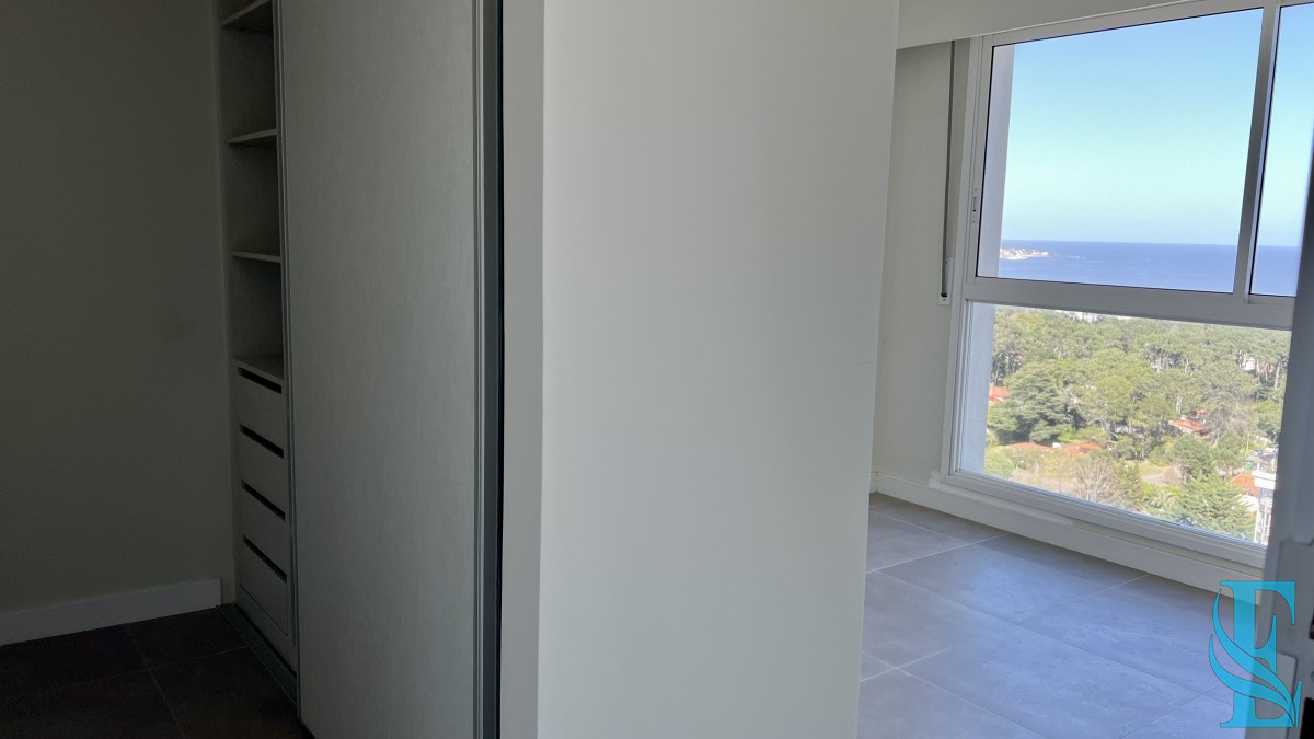 Apartamento ID.459 - Greenlife. 3 Dormitorios con 4 baños. OPORTUNIDAD.