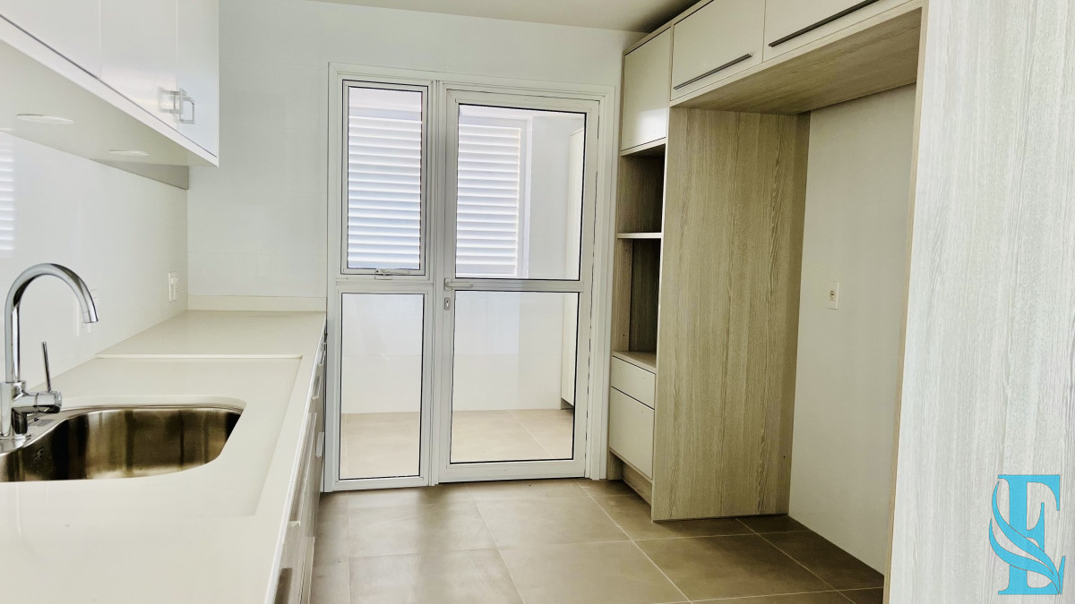 Apartamento ID.460 - Greenlife. 3 Dormitorios con 4 baños. OPORTUNIDAD.