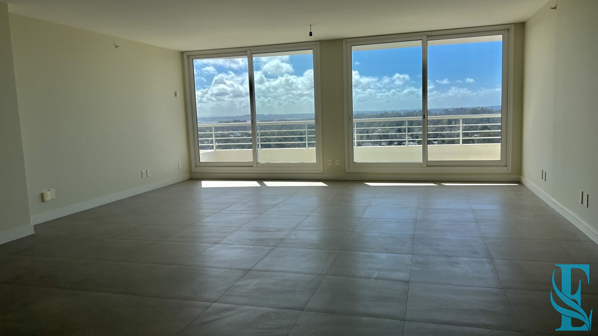 Apartamento ID.462 - Greenlife. 3 Dormitorios con 3 baños. OPORTUNIDAD.