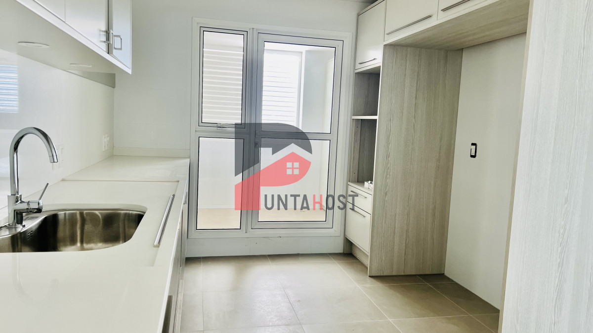 Apartamento ID.166 - Greenlife. 3 Dormitorios con 4 baños. OPORTUNIDAD.