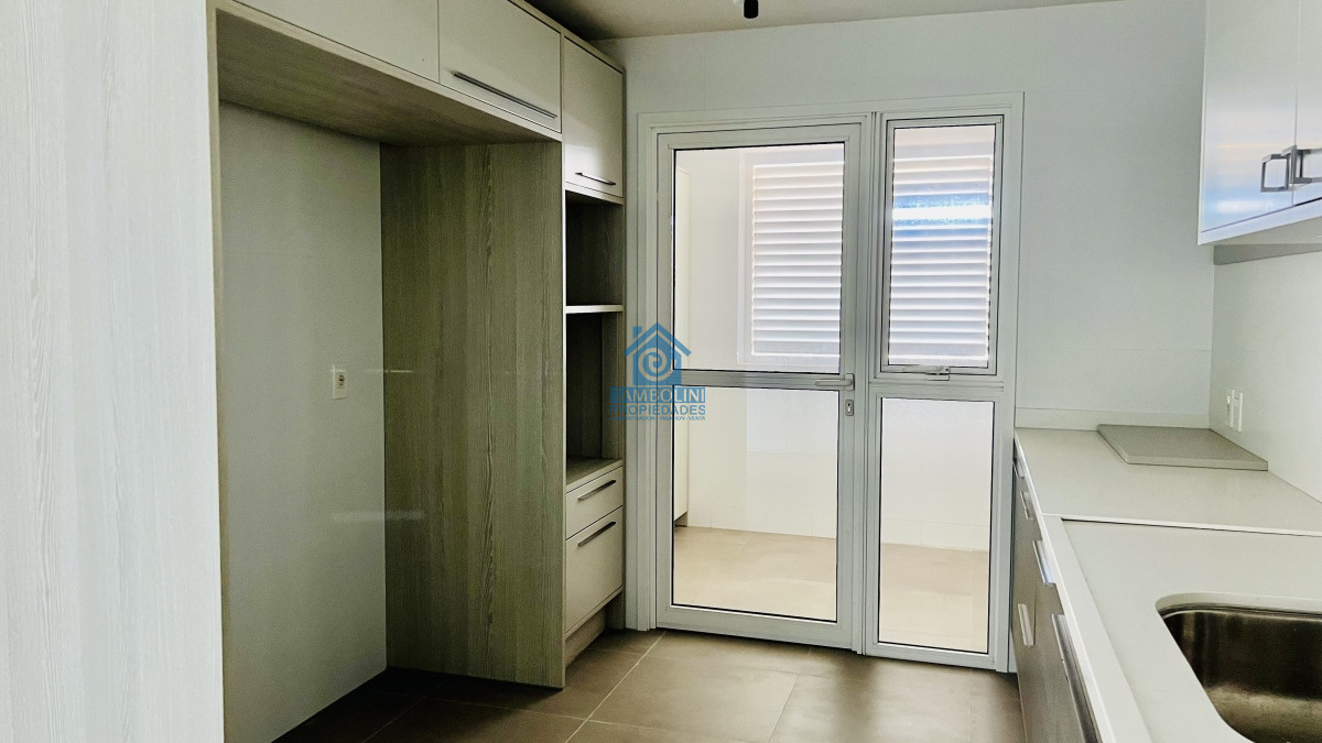 Apartamento ID.742 - Greenlife. 3 Dormitorios con 4 baños. OPORTUNIDAD.