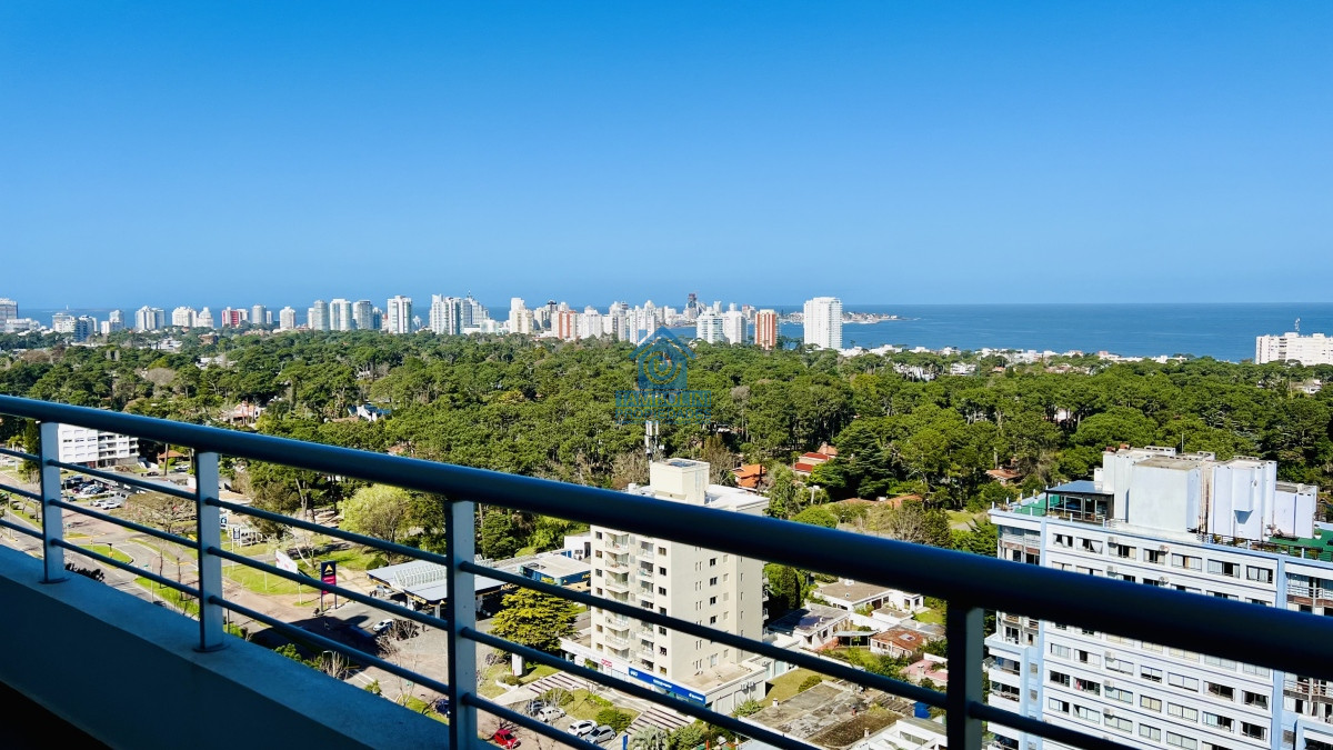 Apartamento ID.742 - Greenlife. 3 Dormitorios con 4 baños. OPORTUNIDAD.
