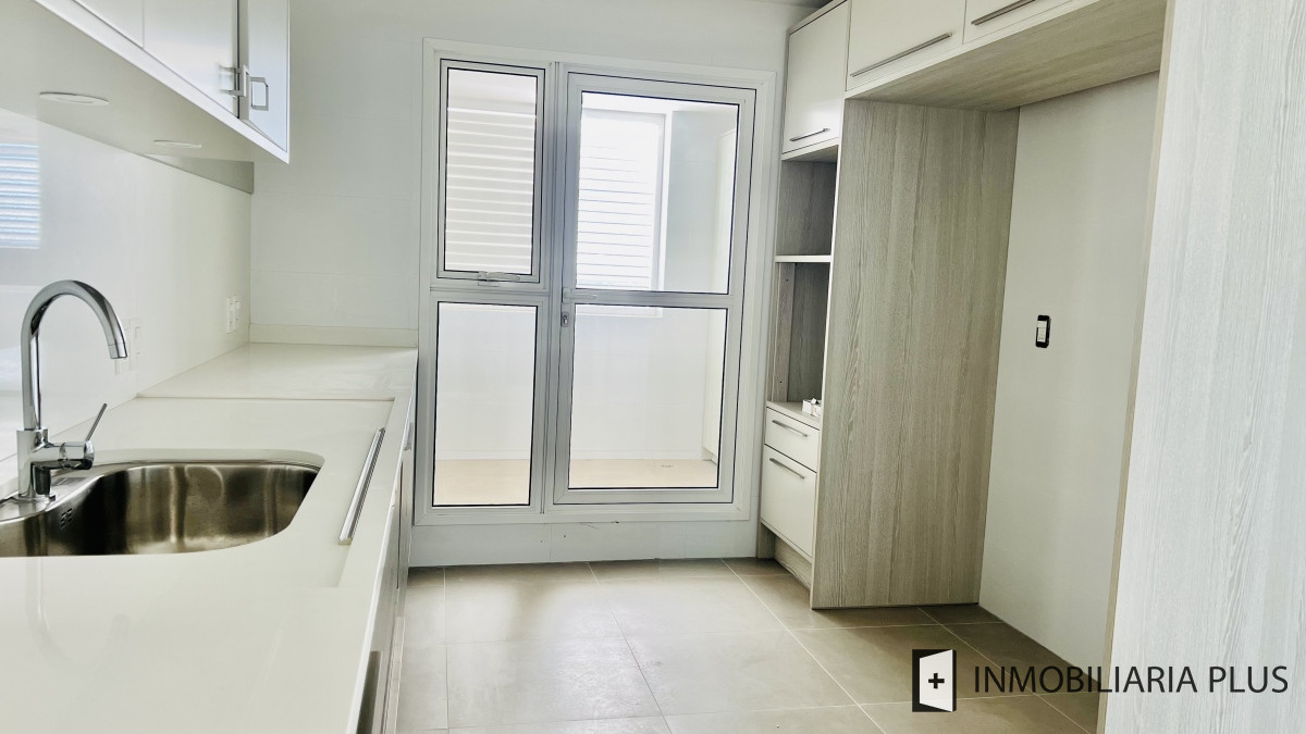 Apartamento ID.1373 - Venta de Apartamentos de 3 Dormitorios con 4 baños en Punta del Este con Piscinas, Cine, Spa, Barbacoas y más servicios