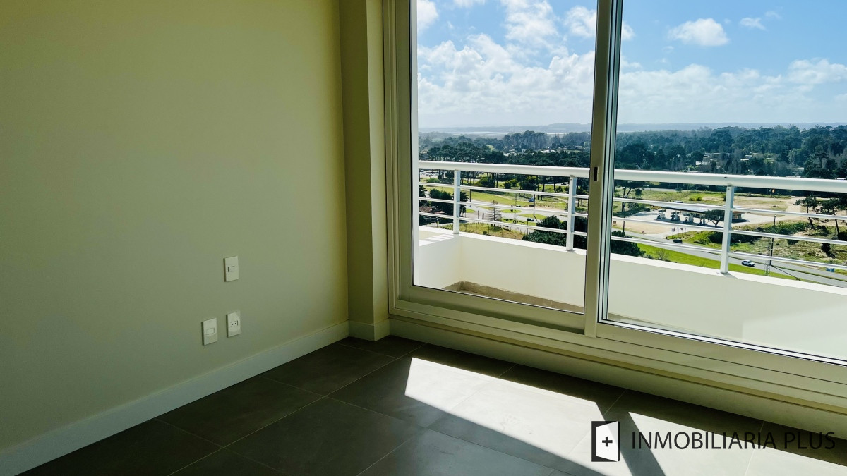 Apartamento ID.1373 - Venta de Apartamentos de 3 Dormitorios con 4 baños en Punta del Este con Piscinas, Cine, Spa, Barbacoas y más servicios